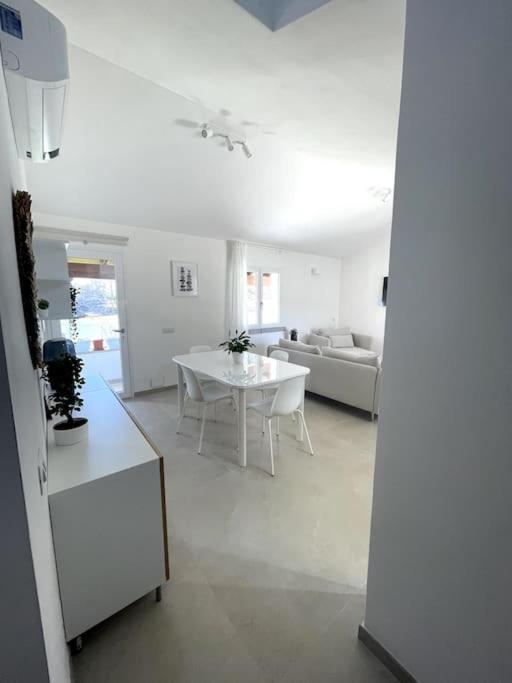Ami Villa